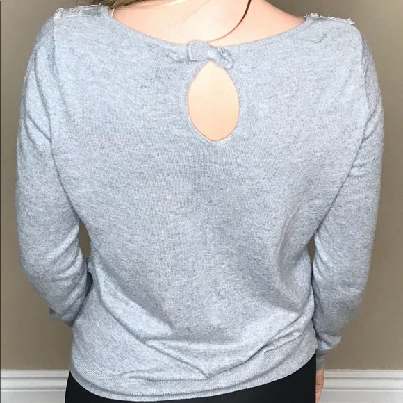 Lauren Conrad Sweatshirt 👚 - Picture 2 of 3